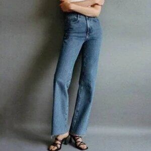 Zara High-Rise Relaxed Fit Jeans EUC - Women's Size 2